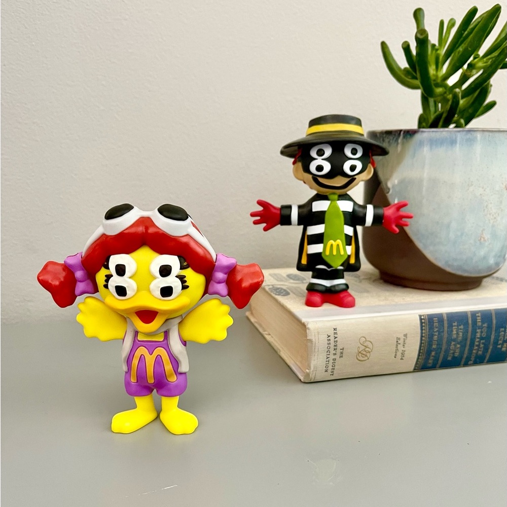 2022 McDonalds Adult Happy Meal Cactus Plant Flea Market Hamburgler & Ea…